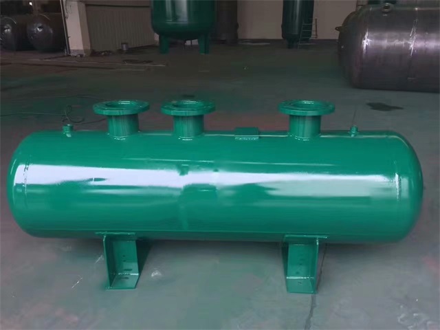 白玉白玉白玉蒸汽分气缸1.jpeg